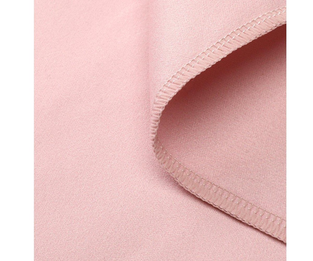 Tutete Microfiber Beach Towel with Strawberries